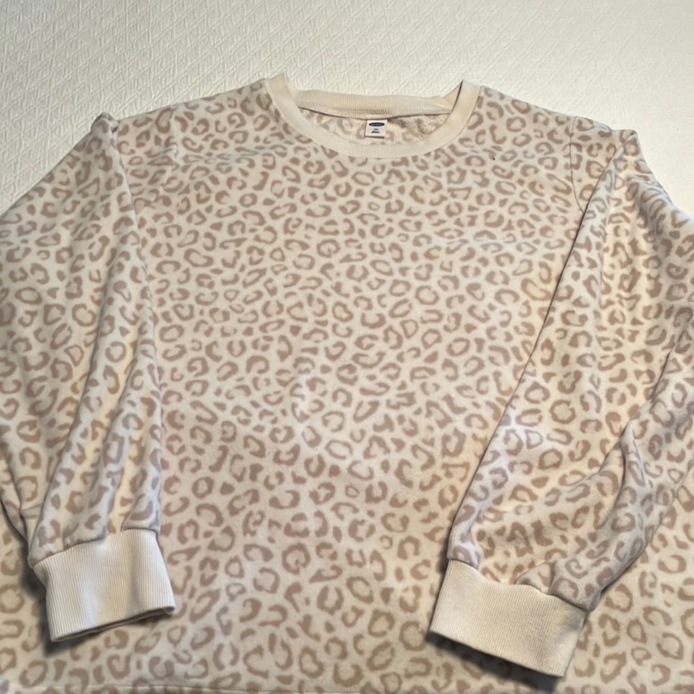 Old Navy Leopard Fleece Top